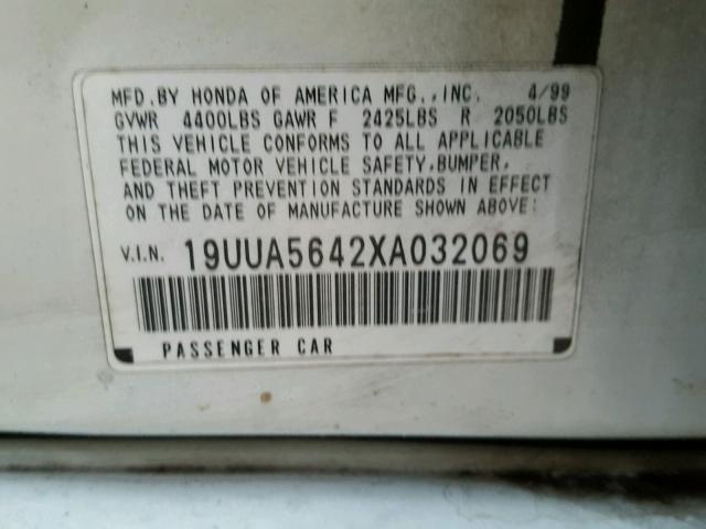 19UUA5642XA032069 - 1999 ACURA 3.2TL WHITE photo 9