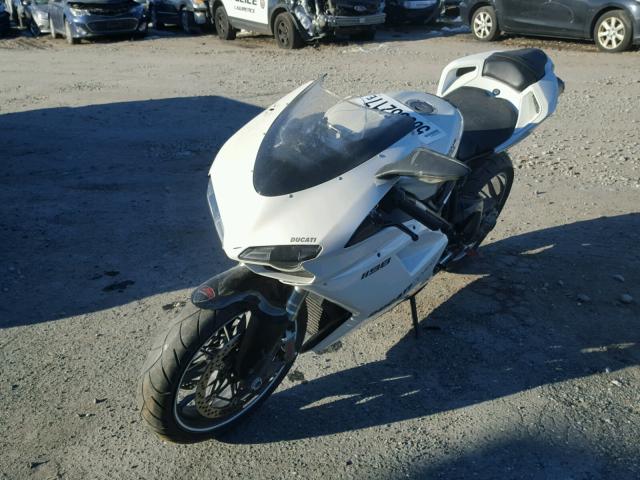 ZDM1XBLW89B022698 - 2009 DUCATI 1198 BASE WHITE photo 2