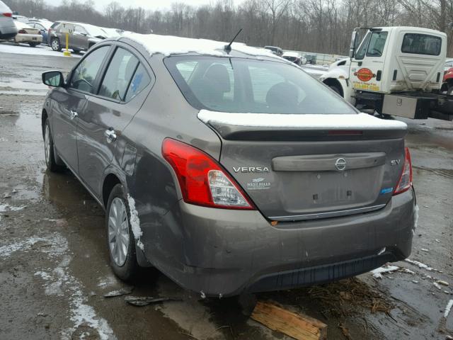 3N1CN7AP9FL877393 - 2015 NISSAN VERSA S GRAY photo 3