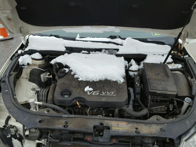 1G4GC5ED2BF277047 - 2011 BUICK LACROSSE C WHITE photo 7