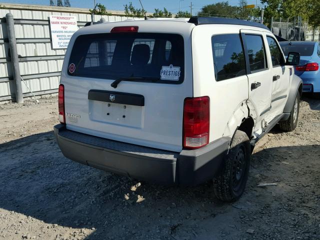 1D8GT28K68W116384 - 2008 DODGE NITRO SXT WHITE photo 4