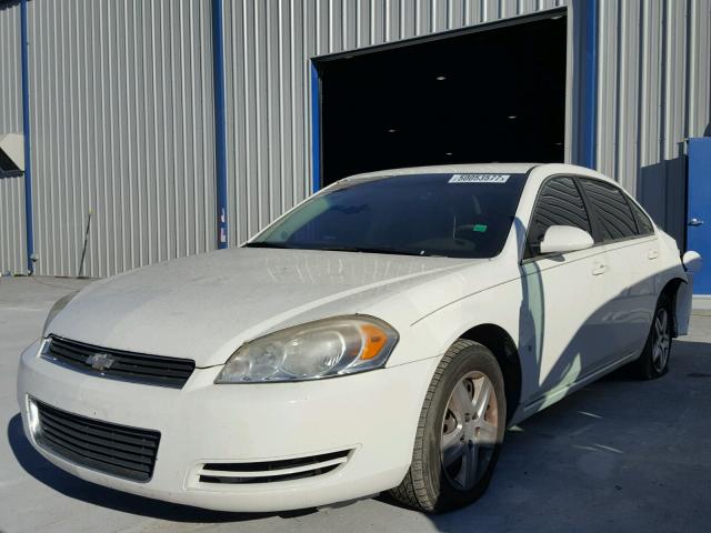 2G1WB58K181291348 - 2008 CHEVROLET IMPALA LS WHITE photo 2