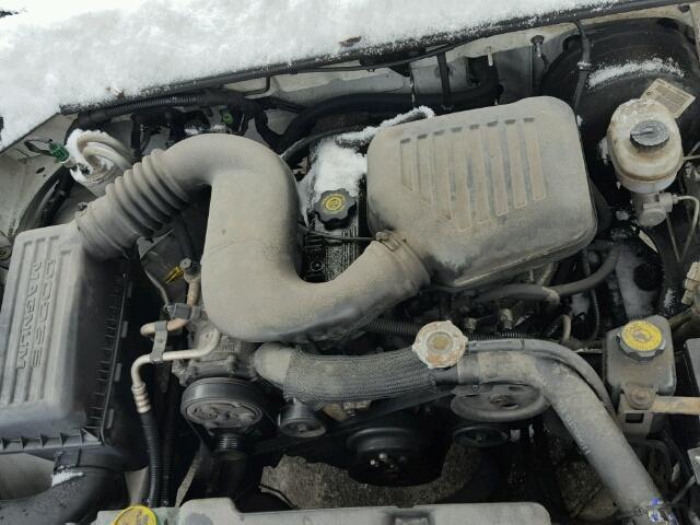 1B7FL26P4YS612476 - 2000 DODGE DAKOTA WHITE photo 7