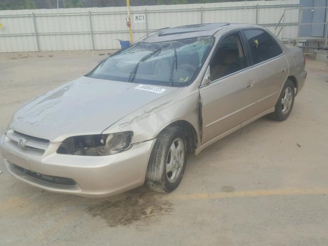 1HGCG5664YA021068 - 2000 HONDA ACCORD EX GOLD photo 2