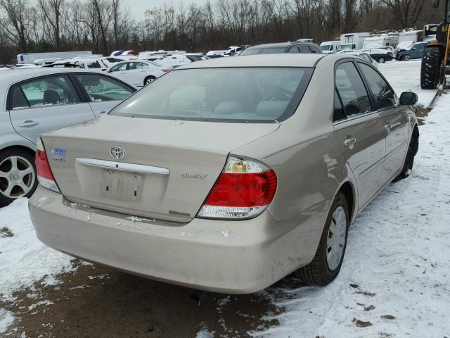 4T1BE32KX6U130455 - 2006 TOYOTA CAMRY LE GOLD photo 4