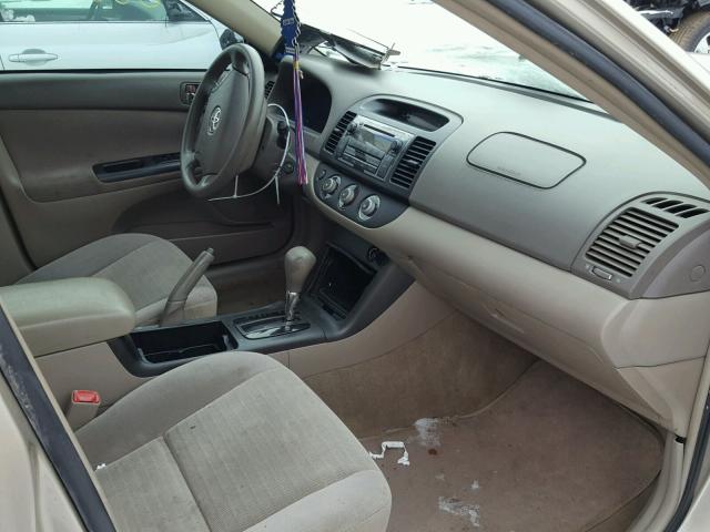 4T1BE32KX6U130455 - 2006 TOYOTA CAMRY LE GOLD photo 5