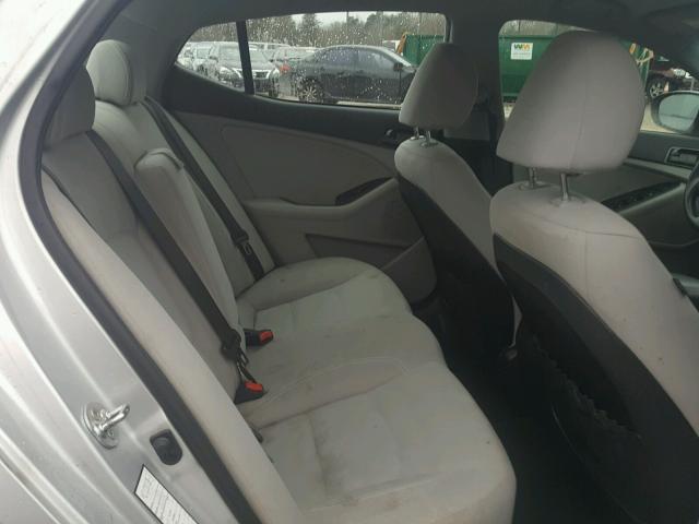 5XXGM4A79DG204807 - 2013 KIA OPTIMA LX SILVER photo 6