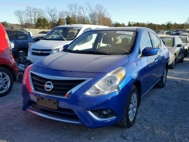 3N1CN7AP3HL882883 - 2017 NISSAN VERSA S BLUE photo 2