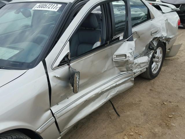 4T1BF28K31U116226 - 2001 TOYOTA CAMRY LE SILVER photo 9