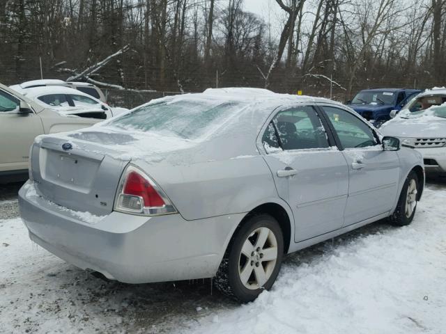 3FAFP07Z96R236882 - 2006 FORD FUSION SE SILVER photo 4