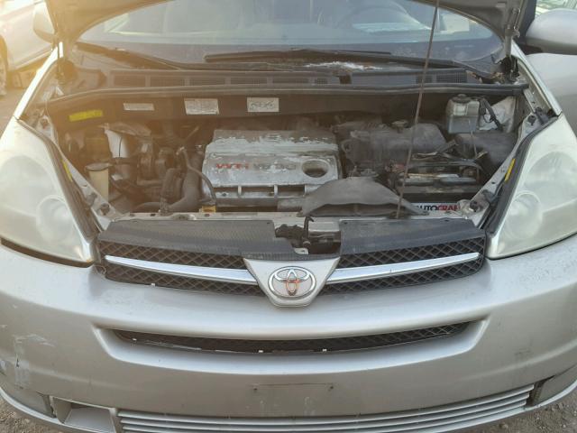 5TDBA22C94S020016 - 2004 TOYOTA SIENNA XLE GRAY photo 7