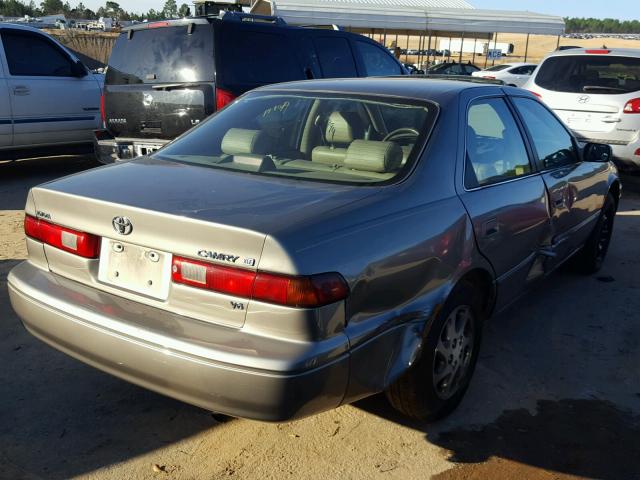 4T1BF28K8WU053549 - 1998 TOYOTA CAMRY CE BROWN photo 4