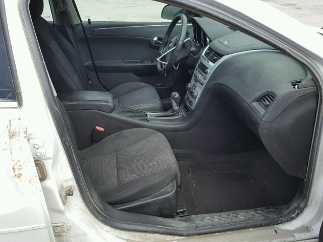 1G1ZH57B09F239961 - 2009 CHEVROLET MALIBU 1LT WHITE photo 5