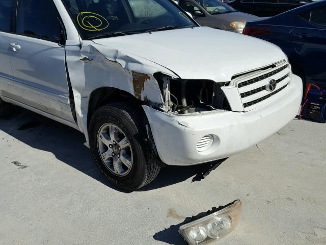 JTEGF21A020028606 - 2002 TOYOTA HIGHLANDER WHITE photo 9