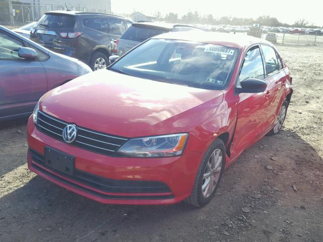 3VWD17AJ7FM324516 - 2015 VOLKSWAGEN JETTA SE RED photo 2