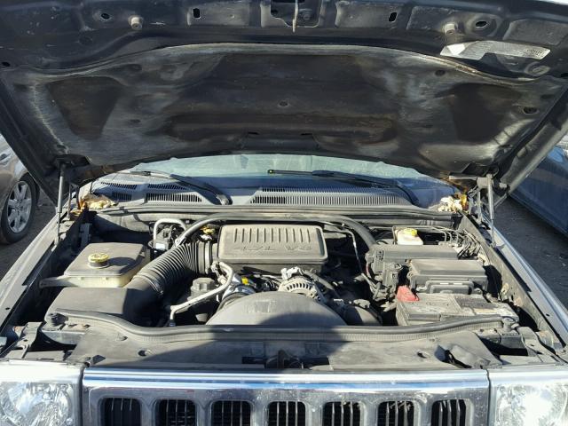 1J8HG48P67C584994 - 2007 JEEP COMMANDER GRAY photo 7