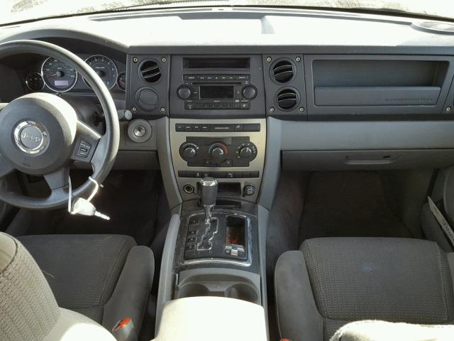 1J8HG48P67C584994 - 2007 JEEP COMMANDER GRAY photo 9