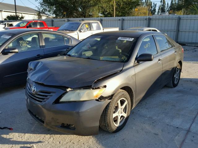 4T1BE46K97U029120 - 2007 TOYOTA CAMRY NEW GRAY photo 2