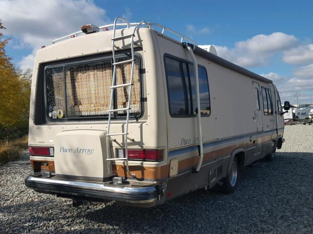 1GBKP37W8G3305372 - 1986 CHEVROLET P30 BEIGE photo 4