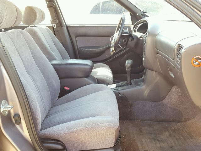 4T1BF12K7TU131852 - 1996 TOYOTA CAMRY LE GRAY photo 5