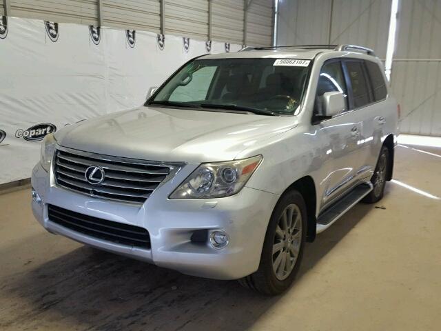 JTJHY7AXXB4070906 - 2011 LEXUS LX 570 SILVER photo 2