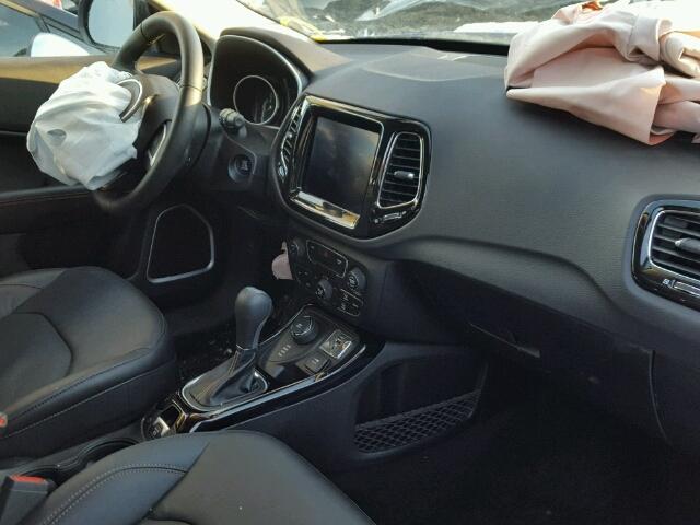 3C4NJDCB1HT672879 - 2017 JEEP COMPASS LI BLUE photo 5