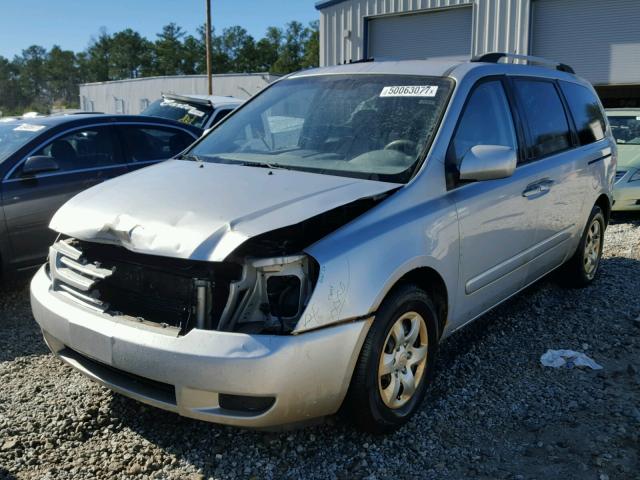 KNDMB233396312904 - 2009 KIA SEDONA EX SILVER photo 2