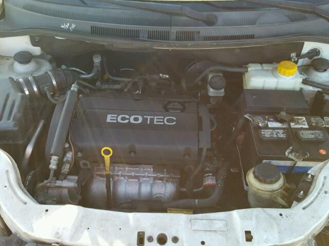 KL1TD66E59B619029 - 2009 CHEVROLET AVEO LS WHITE photo 7