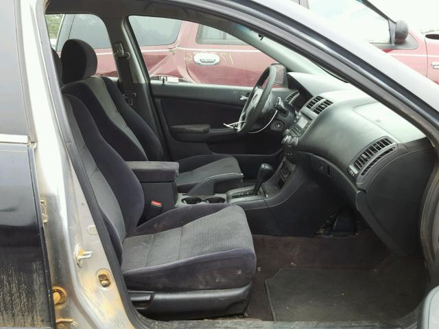 JHMCM56363C031772 - 2003 HONDA ACCORD LX BLACK photo 5