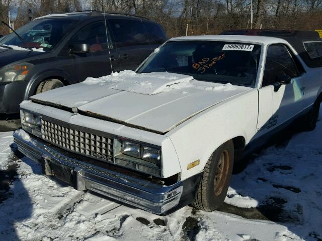 1GCCW80H9CR131556 - 1982 CHEVROLET EL CAMINO WHITE photo 2