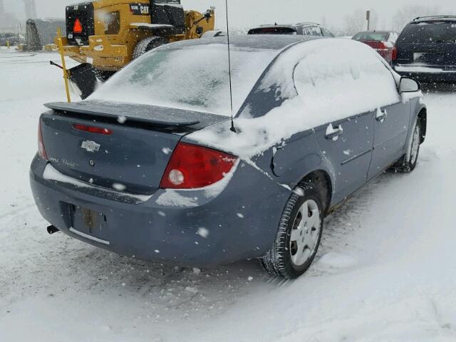 1G1AJ52F057669957 - 2005 CHEVROLET COBALT GRAY photo 4