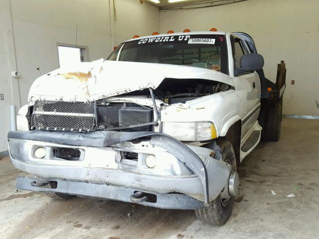 1B7MF33611J199489 - 2001 DODGE RAM 3500 WHITE photo 2