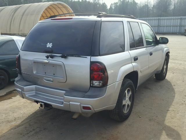 1GNDT13S162299658 - 2006 CHEVROLET TRAILBLAZE GRAY photo 4