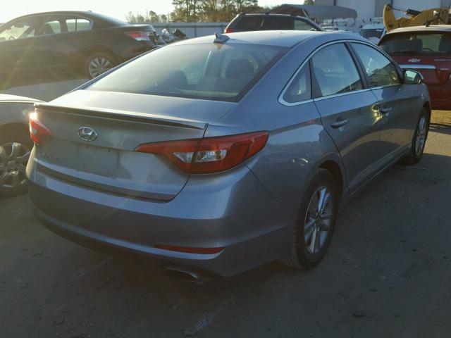 5NPE24AF7FH070245 - 2015 HYUNDAI SONATA SE SILVER photo 4