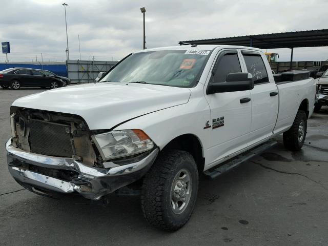 3C6UR5HL4DG613119 - 2013 RAM 2500 ST WHITE photo 2