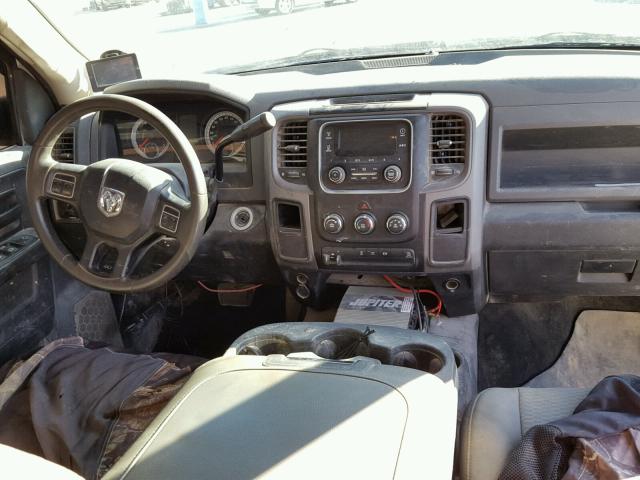 3C6UR5HL4DG613119 - 2013 RAM 2500 ST WHITE photo 9