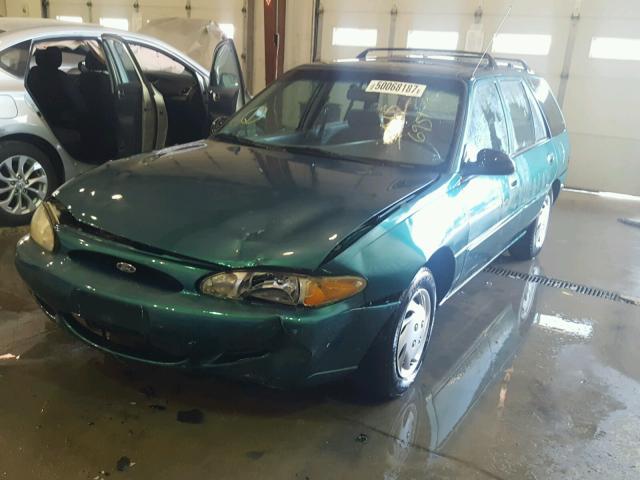 3FAFP15P8WR156951 - 1998 FORD ESCORT SE GREEN photo 2