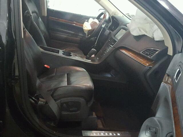 2LMHJ5AT0EBL55245 - 2014 LINCOLN MKT BLACK photo 5