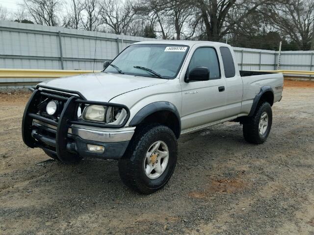 5TEWM72N82Z887978 - 2002 TOYOTA TACOMA XTR SILVER photo 2