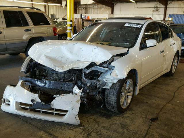 1N4BL2AP0AN565611 - 2010 NISSAN ALTIMA SR WHITE photo 2