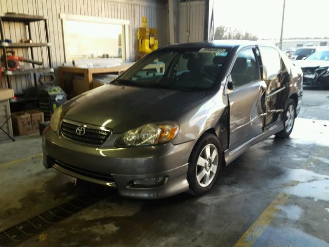 1NXBR32E77Z930680 - 2007 TOYOTA COROLLA CE GRAY photo 2