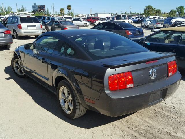 1ZVHT80N575199710 - 2007 FORD MUSTANG GRAY photo 3