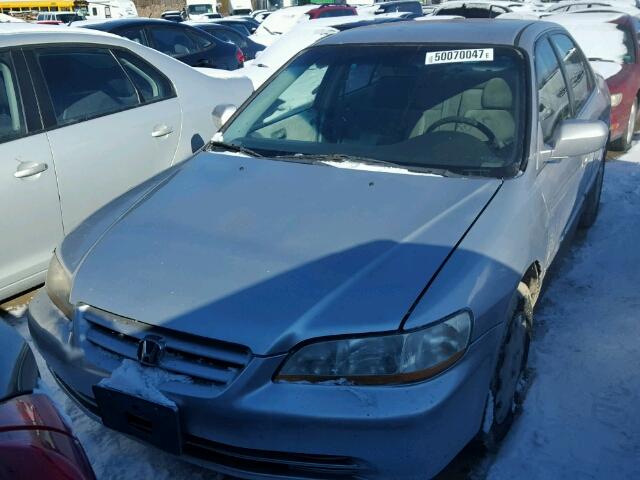 1HGCG66572A095511 - 2002 HONDA ACCORD LX SILVER photo 2