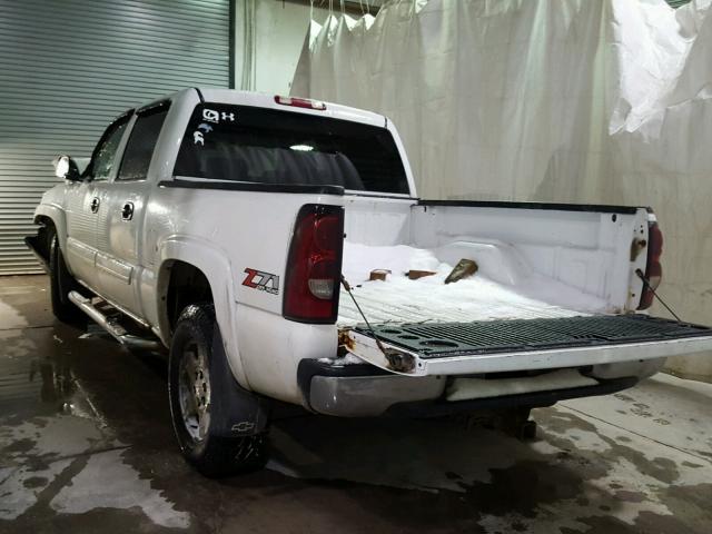 2GCEK13T541380040 - 2004 CHEVROLET SILVERADO WHITE photo 3