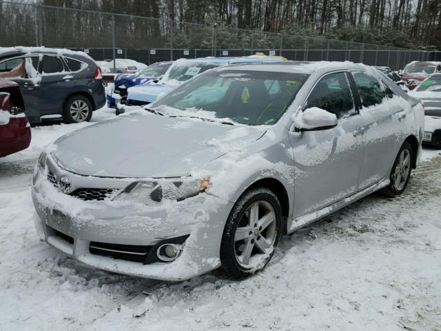 4T1BF1FK7DU655580 - 2013 TOYOTA CAMRY L SILVER photo 2