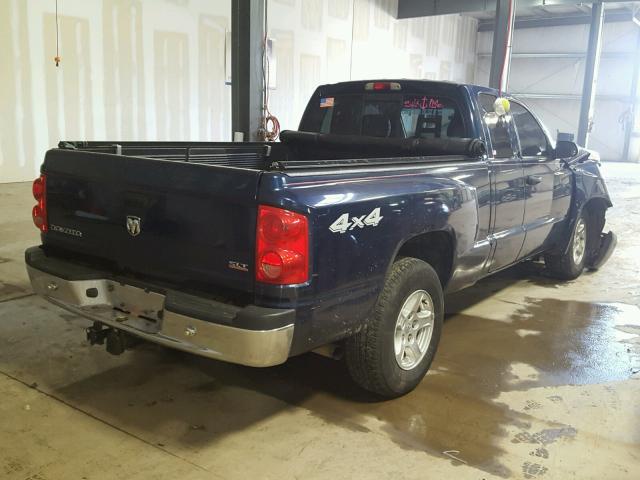 1D7HW42KX5S236504 - 2005 DODGE DAKOTA SLT BLUE photo 4