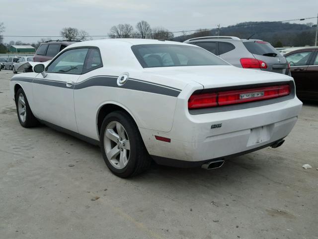 2C3CDYAG4CH139323 - 2012 DODGE CHALLENGER WHITE photo 3