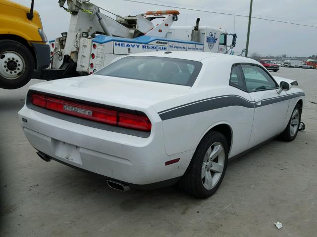 2C3CDYAG4CH139323 - 2012 DODGE CHALLENGER WHITE photo 4