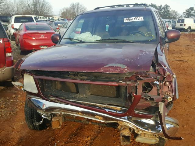 1FMRU17L5YLB16799 - 2000 FORD EXPEDITION MAROON photo 9