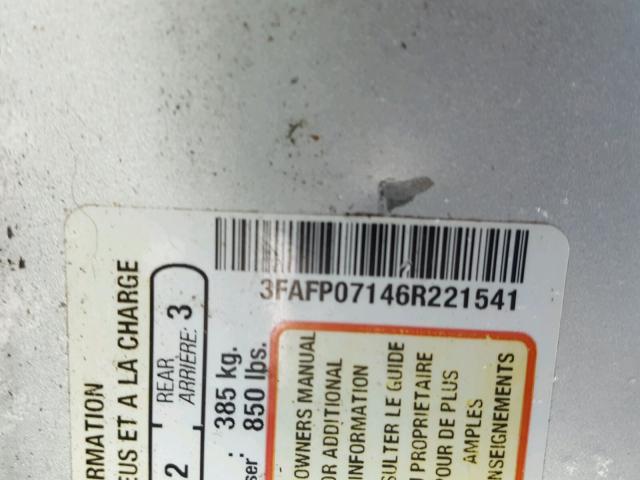 3FAFP07146R221541 - 2006 FORD FUSION SE SILVER photo 10